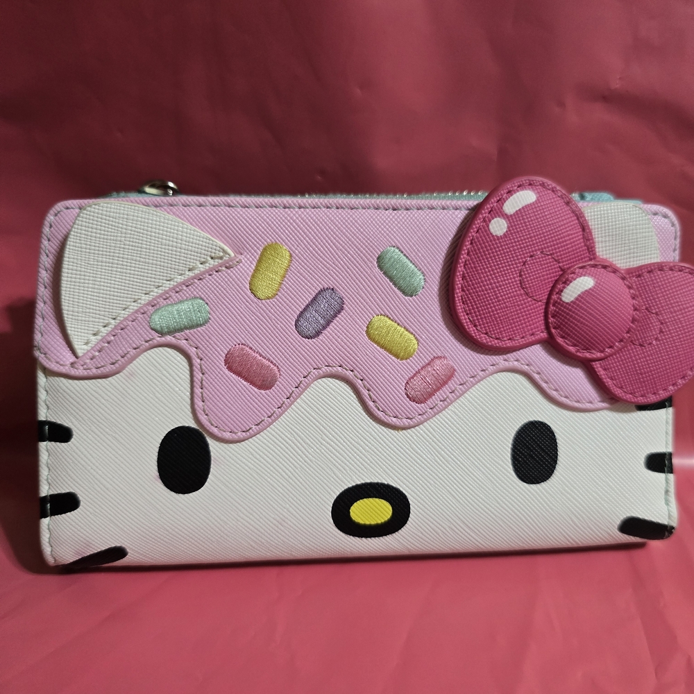 Hello Kitty Pink and White Wallet